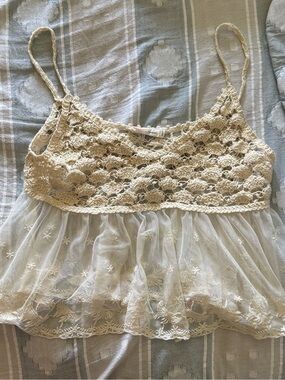 Love tree happens womens Lace Crochet Mesh Peplum Cami Top in Cream size small
